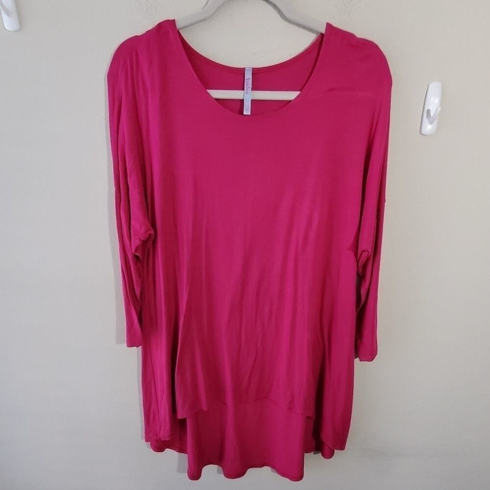 AZULES HIGH low shirt size medium‎